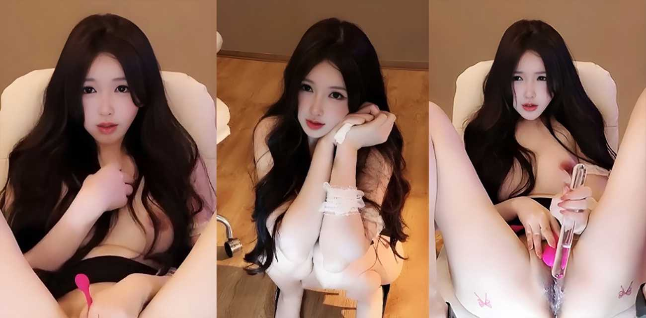 超顶流女神【Hahahaha2】最新喷水大秀，多道具猛插粉嫩小穴，连续潮喷如炮弹狂射